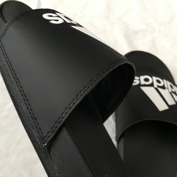 NWOT adidas Adilette Comfort Slides Slippers Men’s 8/Women’s 9 Black White - Picture 6 of 8